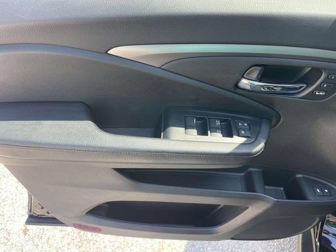 Used 2021 Honda Pilot Special Edition image 18