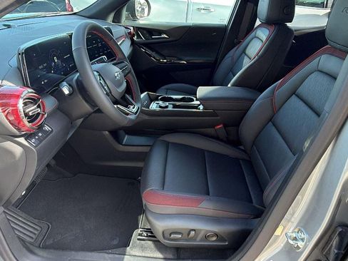 New 2026 Chevrolet Equinox RS w/ Convenience Package III FWD image 4
