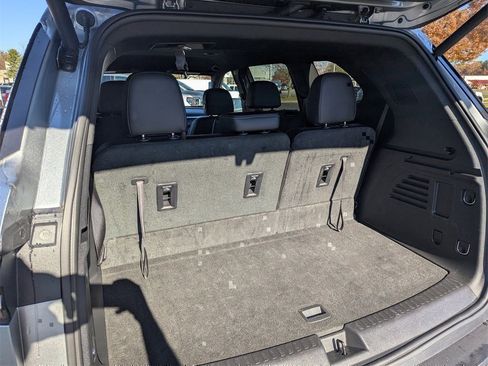 Used 2025 Buick Enclave Preferred image 17