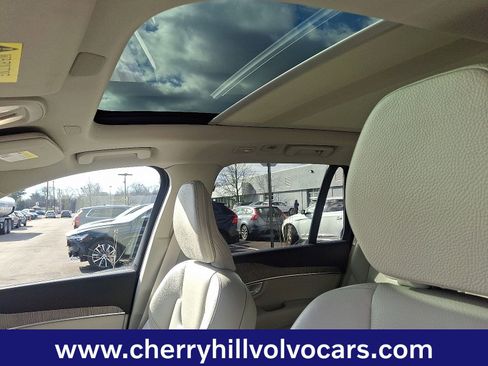 Certified 2023 Volvo XC90 B6 Plus image 15