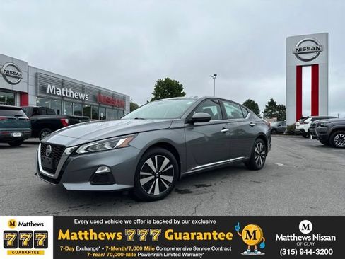 Used 2022 Nissan Altima 2.5 SV AWD/4WD image 1