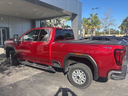 Used 2022 GMC Sierra 2500 SLE w/ SLE Value Package; image 2