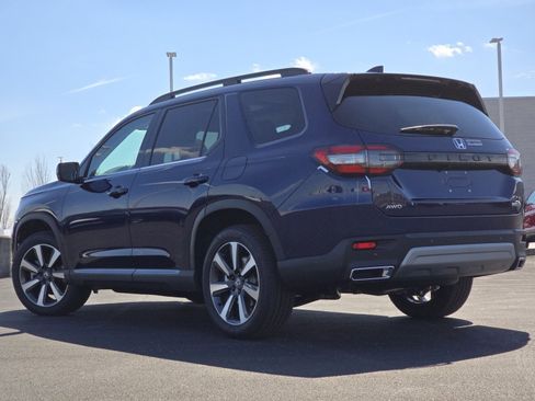 Used 2025 Honda Pilot Touring image 20