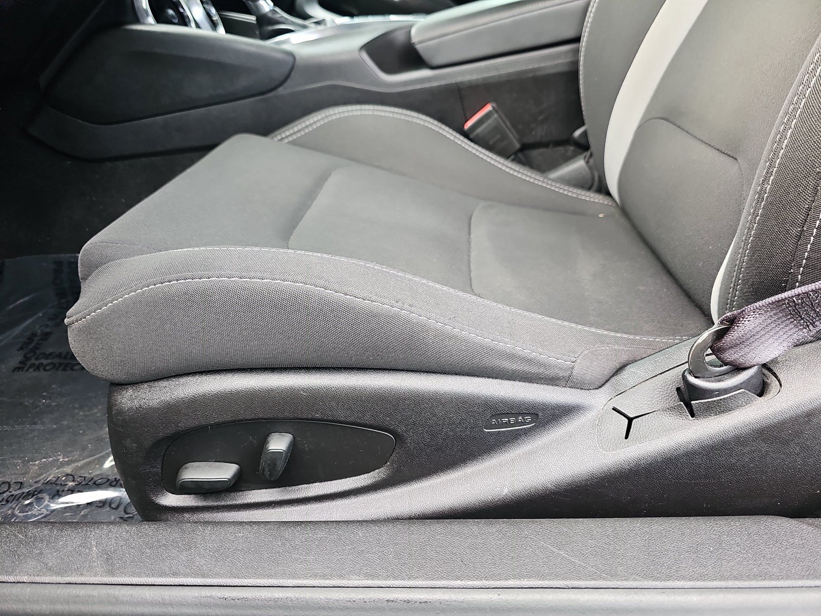 Used 2017 Chevrolet Camaro LT RWD image 24