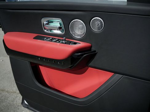 New 2026 Rolls-Royce Cullinan image 30