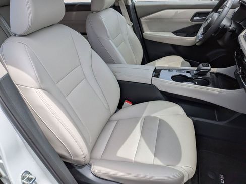 Used 2023 Nissan Rogue SL FWD image 51