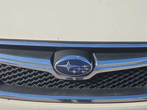 Used 2017 Subaru Crosstrek 2.0i Limited image 12