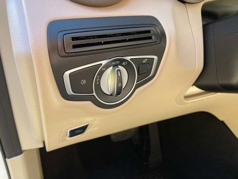 Used 2021 Mercedes-Benz GLC 300 GLC 300 image 17