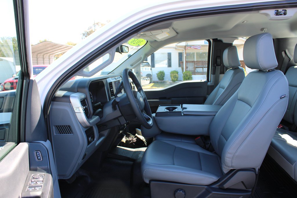 Used 2026 Ford F250 XL w/ XL Chrome Package RWD image 18