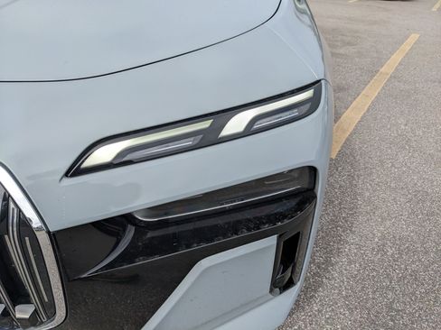 Used 2025 BMW 740i 740i image 9