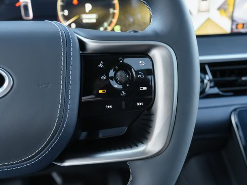 New 2026 INFINITI QX80 4WD image 18