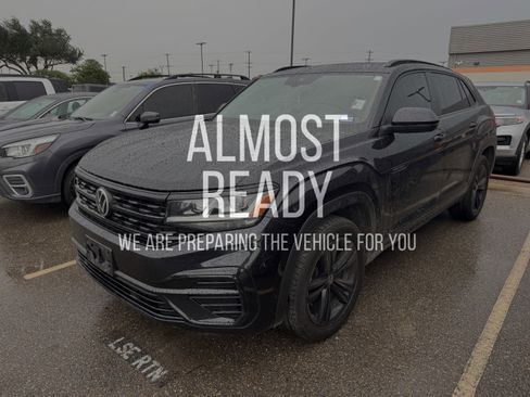Used 2022 Volkswagen Atlas Cross Sport SEL R-Line AWD/4WD image 2