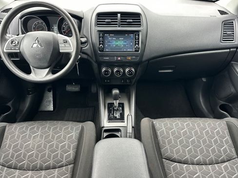 Used 2024 Mitsubishi Outlander Sport ES AWD/4WD image 3