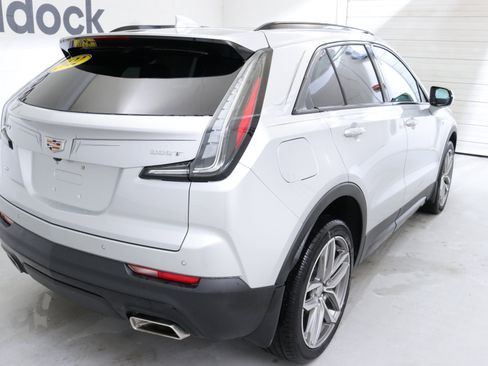 Used 2022 Cadillac XT4 Sport w/ Cold Weather Package image 9