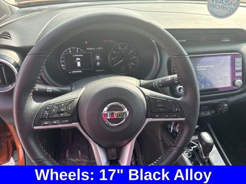 Used 2021 Nissan Kicks SR w/ Interior Electronics Package image 16