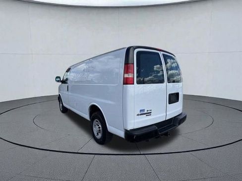 Used 2014 Chevrolet Express 2500 RWD image 8