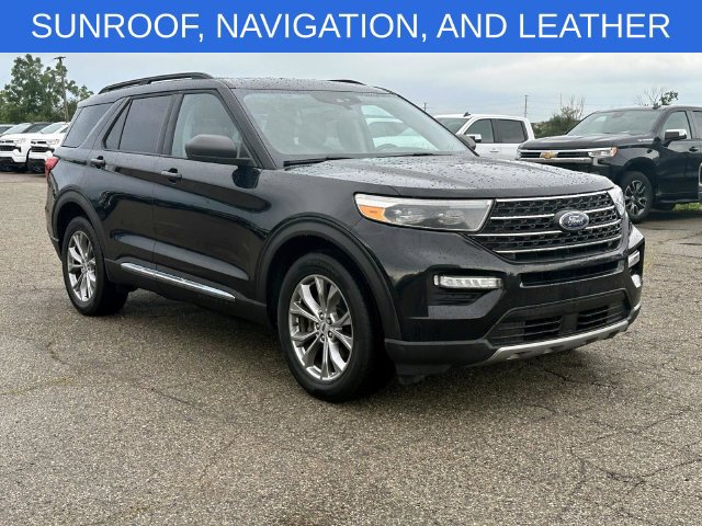 Used 2022 Ford Explorer XLT w/ Equipment Group 202A AWD/4WD image 6
