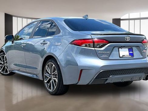 Used 2022 Toyota Corolla XSE FWD image 4