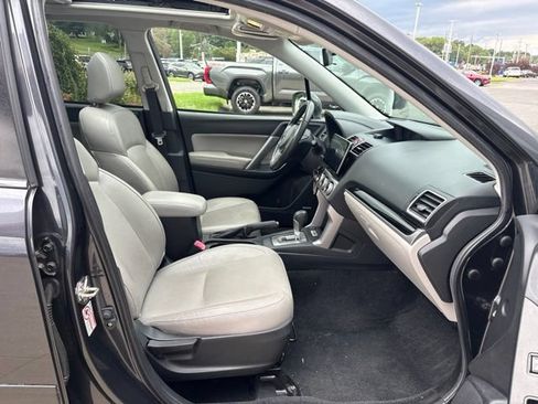 Used 2018 Subaru Forester 2.5i Limited AWD/4WD image 30