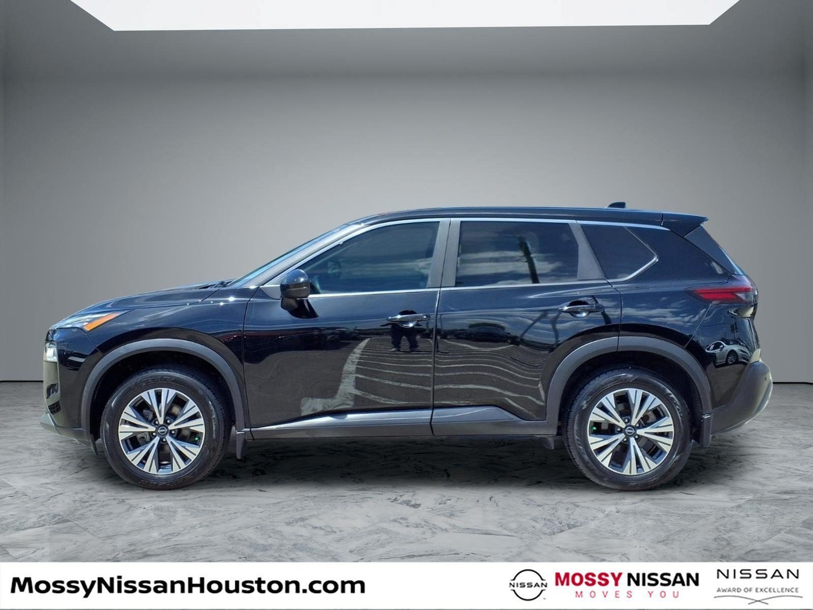 Used 2023 Nissan Rogue SV FWD image 5
