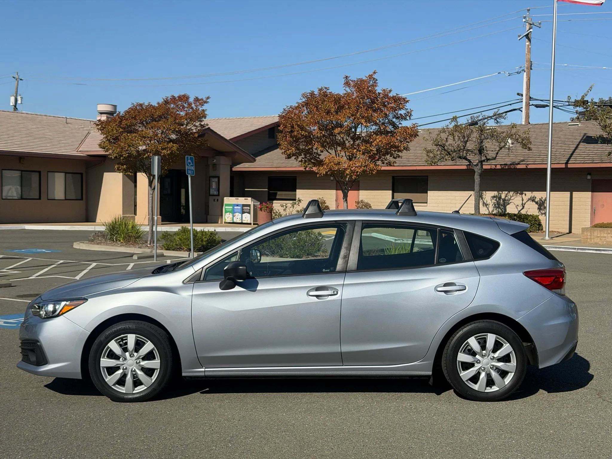 Used 2020 Subaru Impreza 2.0i AWD/4WD image 2