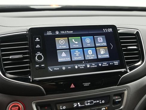 Used 2025 Honda Ridgeline RTL image 13