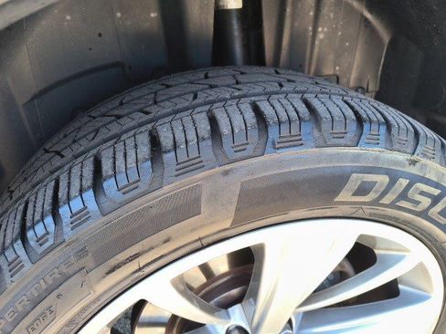 Used 2018 Ford Explorer Limited image 9