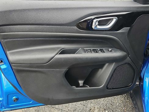 New 2026 Jeep Compass Limited image 8