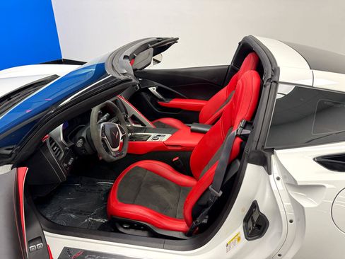 Used 2017 Chevrolet Corvette Z06 image 14