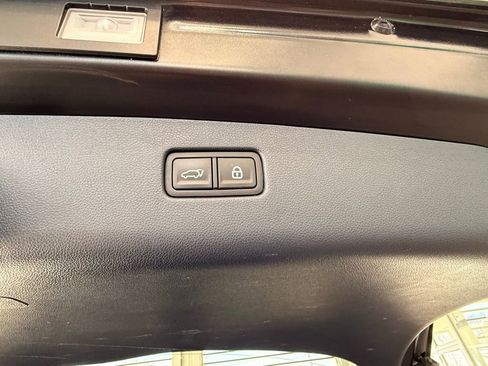 Used 2022 Genesis GV70 3.5T Sport w/ Sport Prestige Package image 12