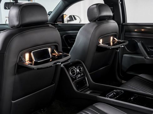 Used 2018 Bentley Flying Spur S V8 image 25