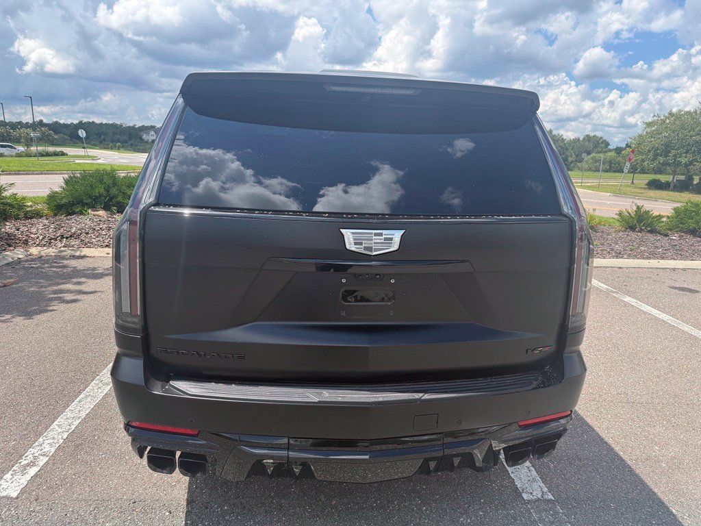 Used 2026 Cadillac Escalade V AWD/4WD image 5