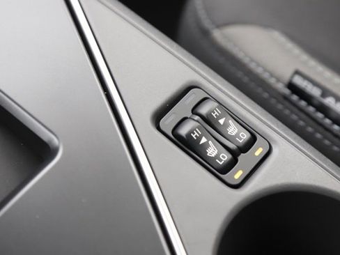 Certified 2025 Subaru Crosstrek 2.0i Premium image 27