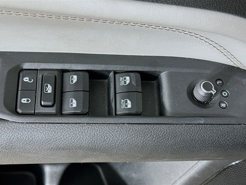 Used 2025 Jeep Compass Limited AWD/4WD image 15