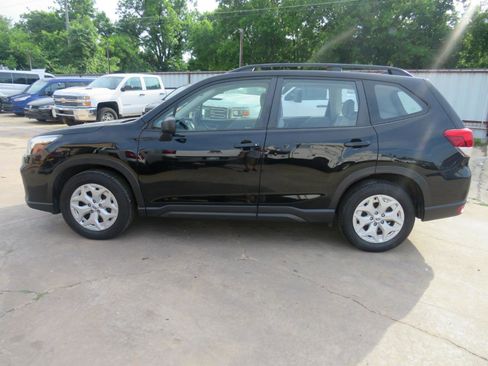 Used 2020 Subaru Forester Premium w/ Alloy Wheel Package image 35