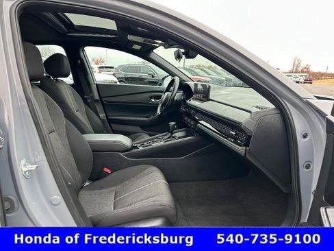 Used 2024 Honda Accord Sport image 35