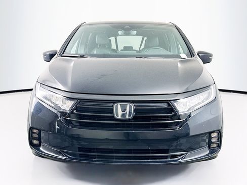 Used 2023 Honda Odyssey Sport image 2