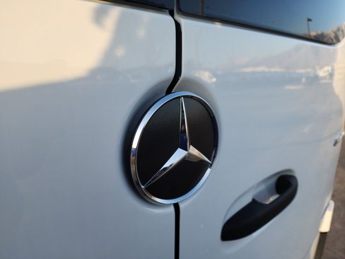 New 2025 Mercedes-Benz Sprinter 2500 image 12