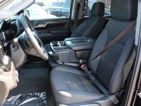 Used 2023 Chevrolet Silverado 1500 RST AWD/4WD image 15