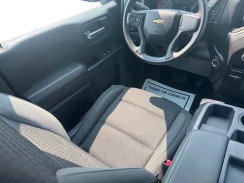 Used 2023 Chevrolet Silverado 1500 Custom AWD/4WD image 20