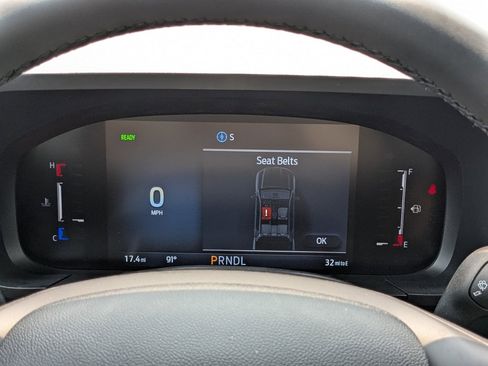 New 2025 Ford Maverick XLT w/ XLT Luxury Package FWD image 30