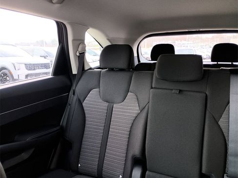 New 2026 Kia Sorento LX image 12