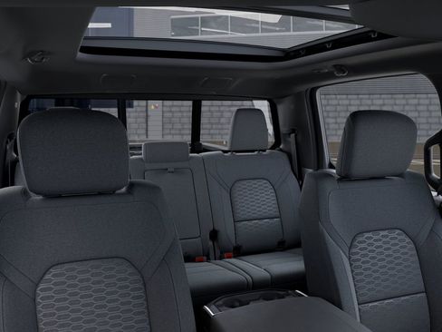 New 2026 RAM 1500 4x4 Crew Cab image 26