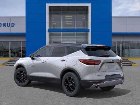 New 2026 Chevrolet Blazer LT image 3