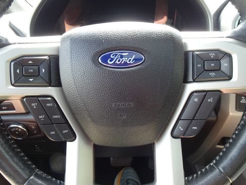 Used 2017 Ford F150 Lariat AWD/4WD image 26