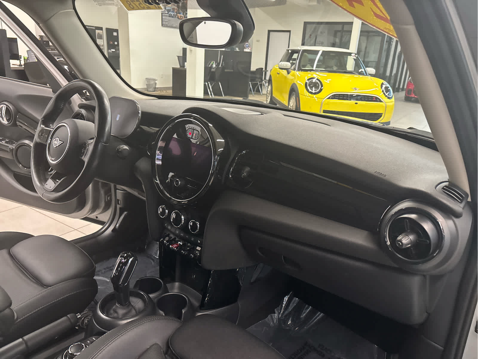 Used 2024 MINI Cooper S FWD image 30