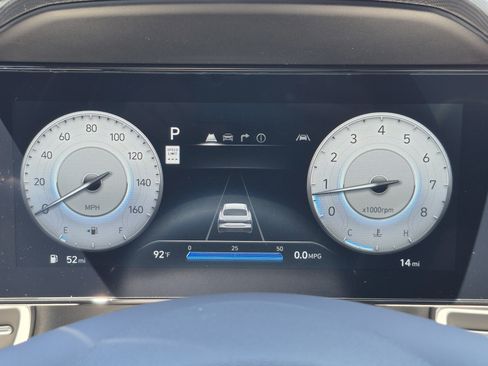 New 2026 Hyundai Elantra Limited FWD image 32