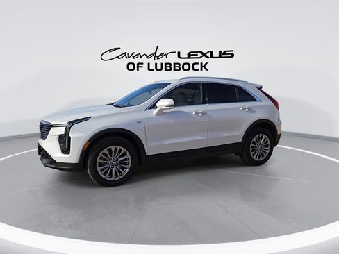 Used 2025 Cadillac XT4 Premium Luxury w/ Technology Package image 5