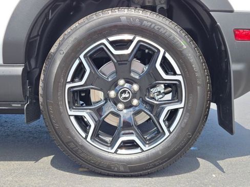 New 2025 Ford Bronco Sport Outer Banks w/ Outer Banks Tech Package+ AWD/4WD image 15