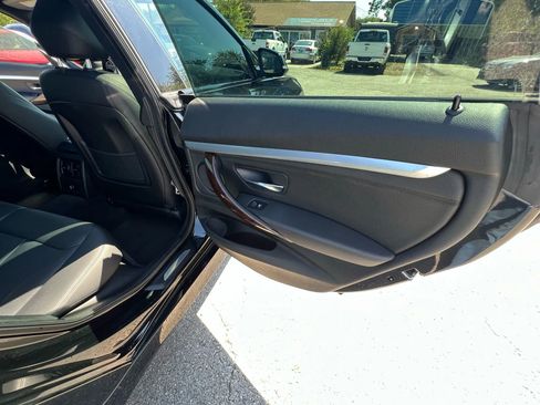Used 2015 BMW 328i Gran Turismo xDrive image 21